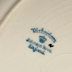 Diez piezas de loza inglesa, bandejas y pocillos cafe - imagen 7