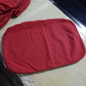 Fundas para Almohadón Rojas de Tela con Cierre Saccaro (Precio por Unidad) - imagen 2