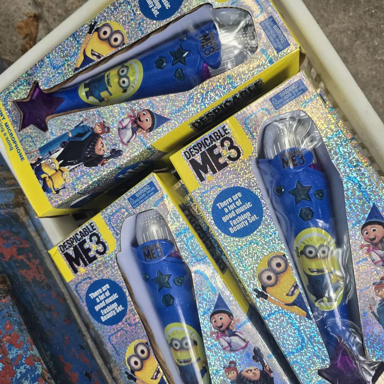 Lote siguiente: Lote de micrófonos infantiles con diseño de Minions