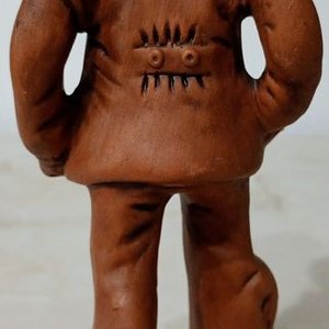 Figura de Vagabundo en Terracota - Lascours - imagen 5