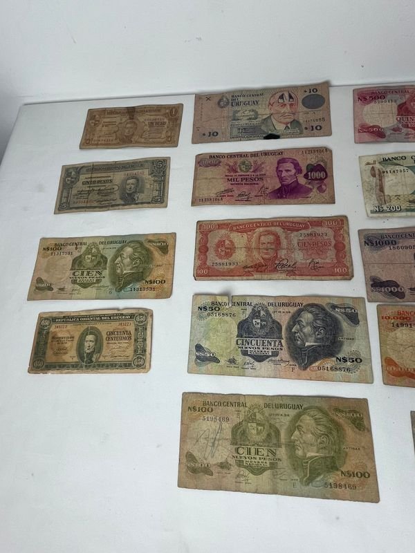 Colección de billetes antiguos de Uruguay - imagen 6
