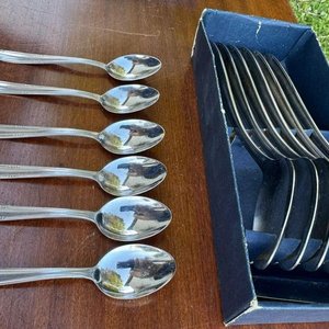 Juego de 6 cucharitas y 6 cucharas grandes Enebe - imagen 5
