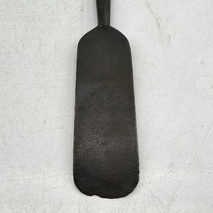 Herramienta Antigua de Chapista Forjada a Mano - imagen 2