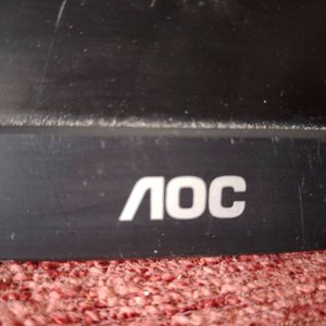 Dos Monitores ViewSonic y AOC para Computadora - imagen 3