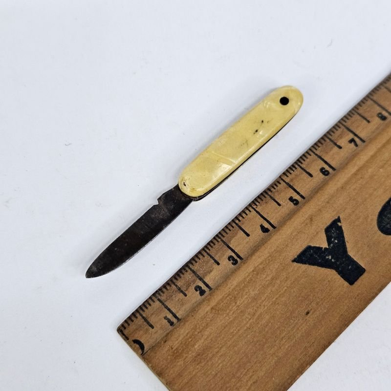 Navaja miniatura sellada alemana