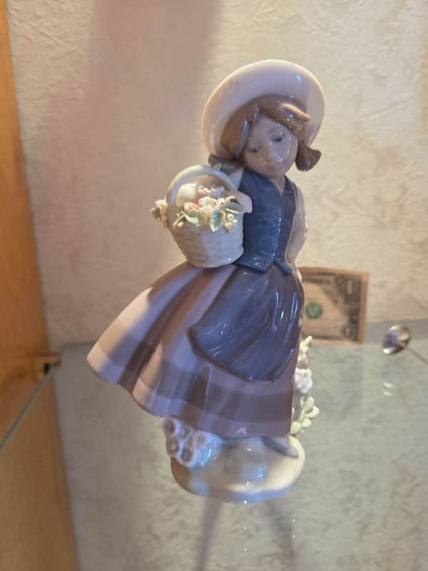 Item 879255 - Image 1