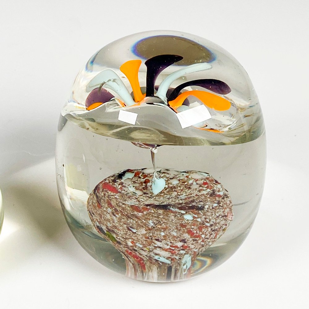 Dos pisapapeles de cristal de sulfuro - imagen 3