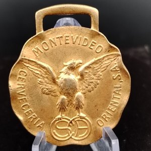 Medalla Centenario 1930 Cervecería Oriental Montevideo - imagen 2