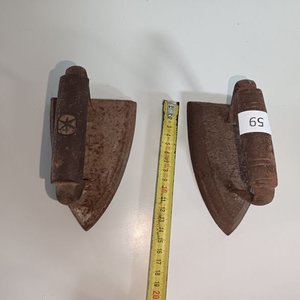 Dos Planchas de Hierro Antiguas para Planchar Ropa - imagen 4