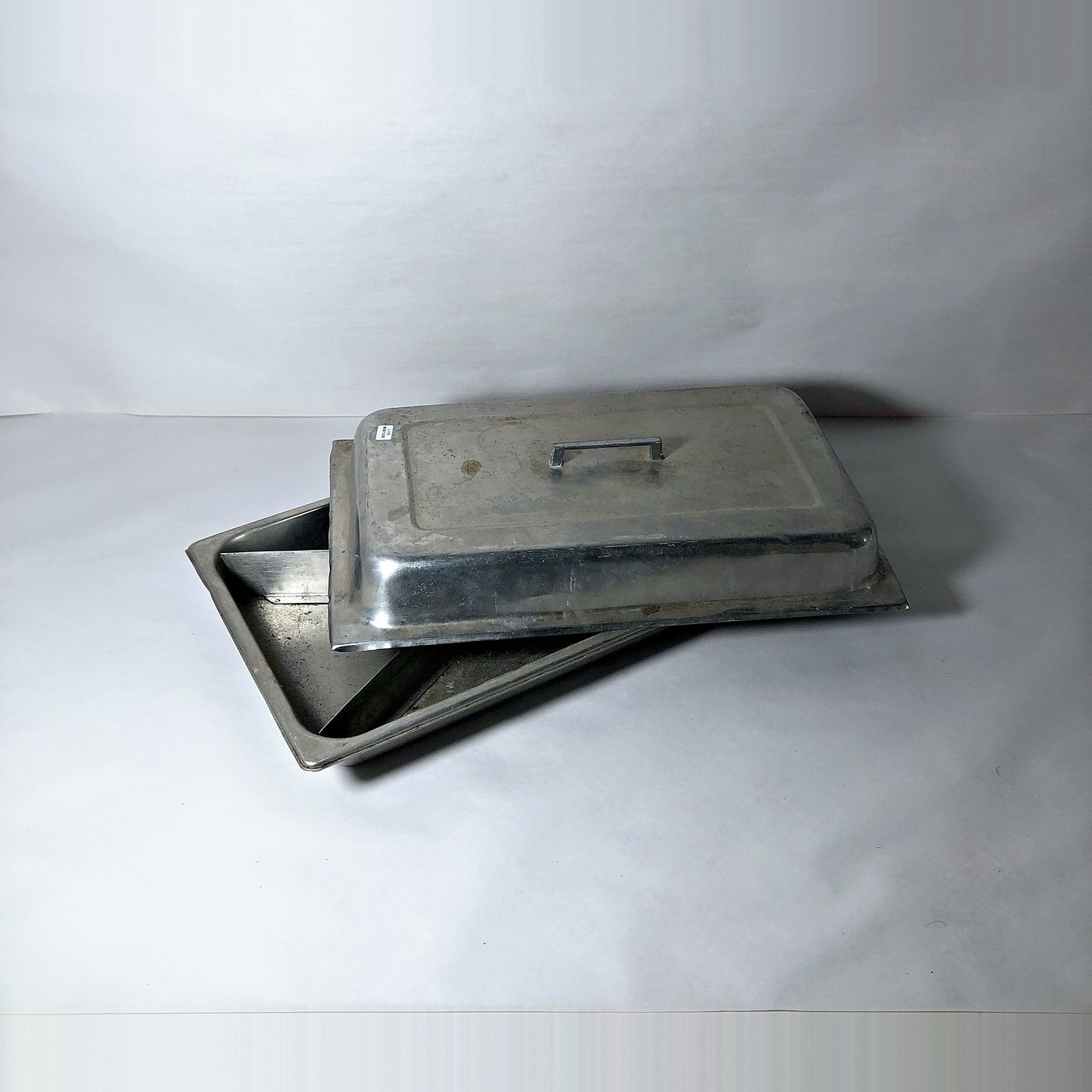 Asadera Rectangular de Acero Inoxidable con Tapa y 4 Divisiones