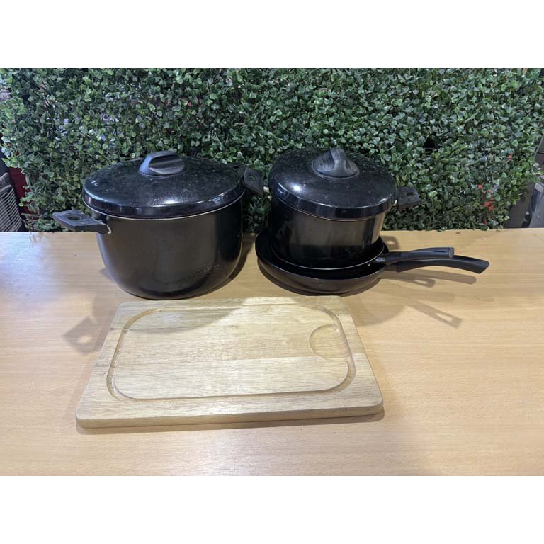 Lote siguiente: Ollas y sartenes de cocina