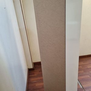 Placard Vertical de Melamina con Estantes y Perchas - imagen 4