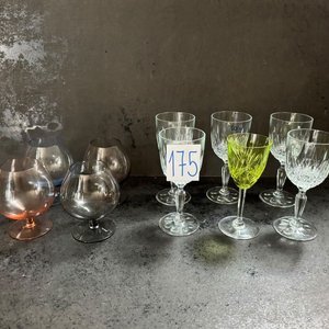 Lote de 10 Copas de Cristal y Vidrio: 6 Altas y 4 de Brandy - imagen 3