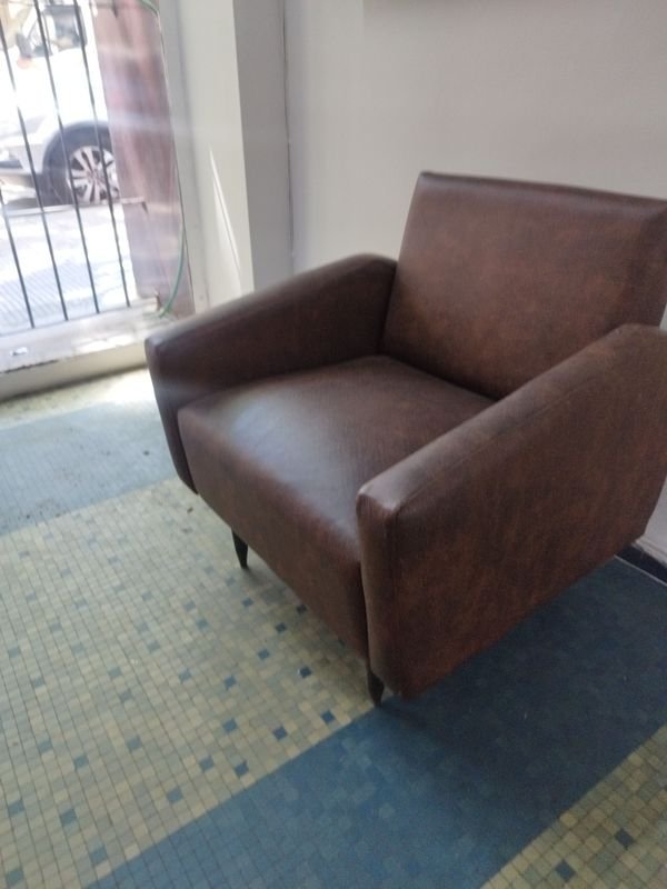 Item 884413 - Image 1