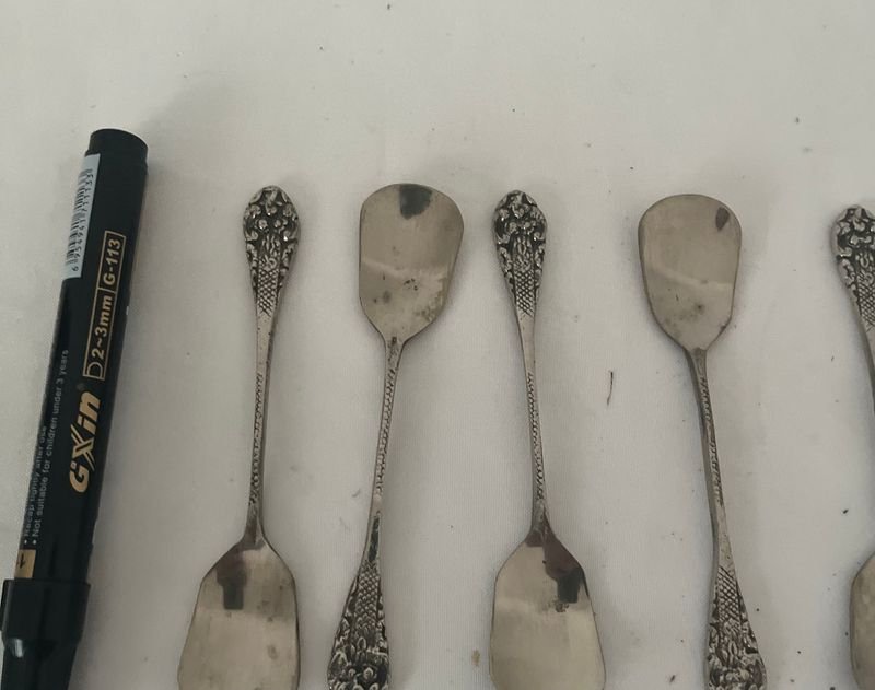 Cucharas de plata con adornos - imagen 3