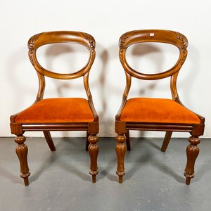 Par de Sillas Inglesas de Caoba con Asiento de Pana Naranja - imagen 1