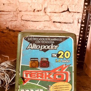 2 Electrificadores de Alambrado (Mandinga y Teako) - imagen 3