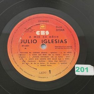 Disco de Vinilo "A Mis 33 Años" de Julio Iglesias - imagen 3