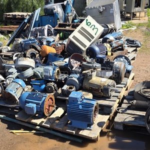 Lote de Motores Eléctricos y Componentes Industriales - imagen 2