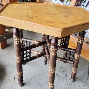 Mesa Turca Antigua Hexagonal con Incrustaciones de Hueso y Nácar - imagen 5