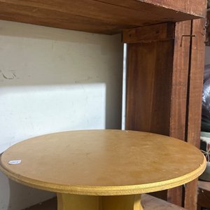 Lote anterior: Base Giratoria para Torta de Madera Clara