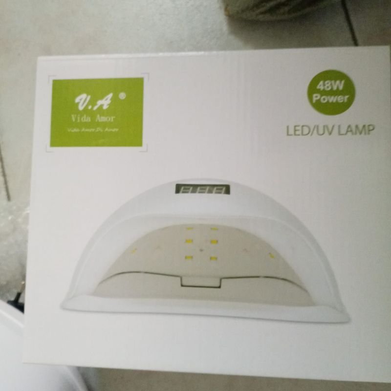 Lote siguiente: Lámpara de secado de uñas con aloe