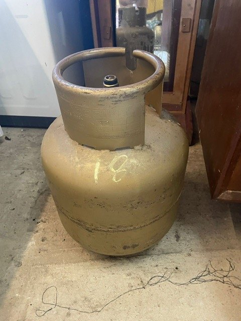 Lote anterior: Cilindro de gas de 13 kg con buena condición