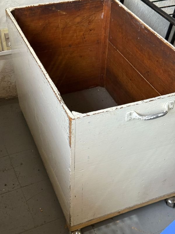 Item 890985 - Image 0