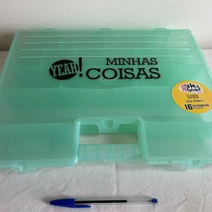 Lote siguiente: Valija Organizadora Plástica con 16 Espacios