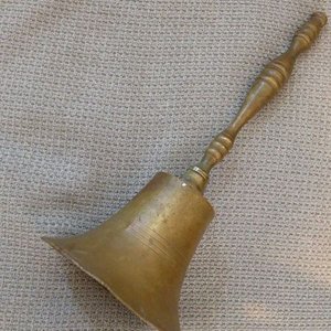 Lote anterior: Campana Antigua de Bronce con Mango de Madera