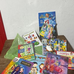 Lote siguiente: Lote de Puzles y Libros Infantiles Temáticos