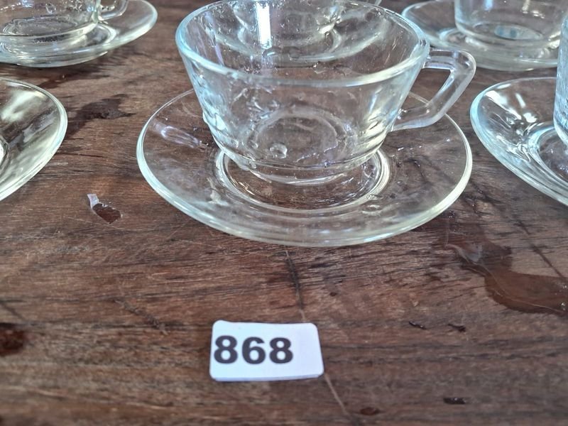Juego de tazas y platillos en vidrio - imagen 2