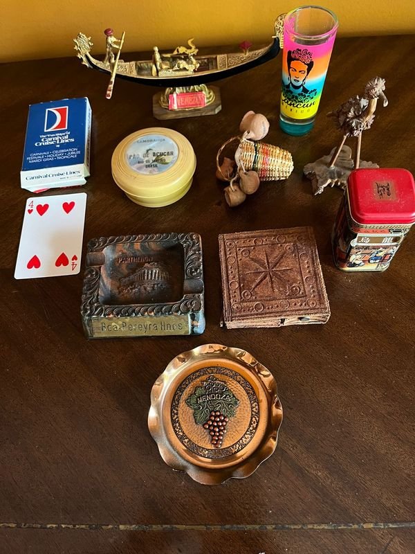 Souvenirs y Mate Artesanal - Colección de Recuerdos - imagen 6