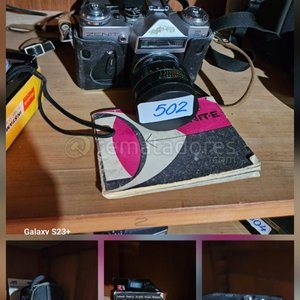 Lote siguiente: Cámara Fotográfica Zenit y Accesorios Vintage