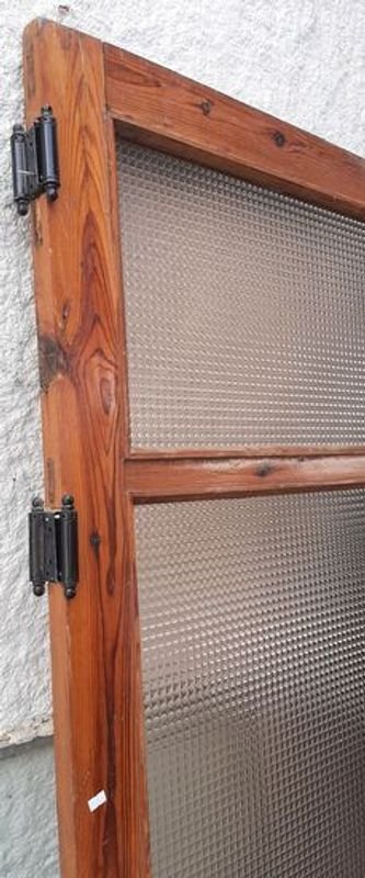 Puerta de madera con vidrio y pantalla - imagen 3