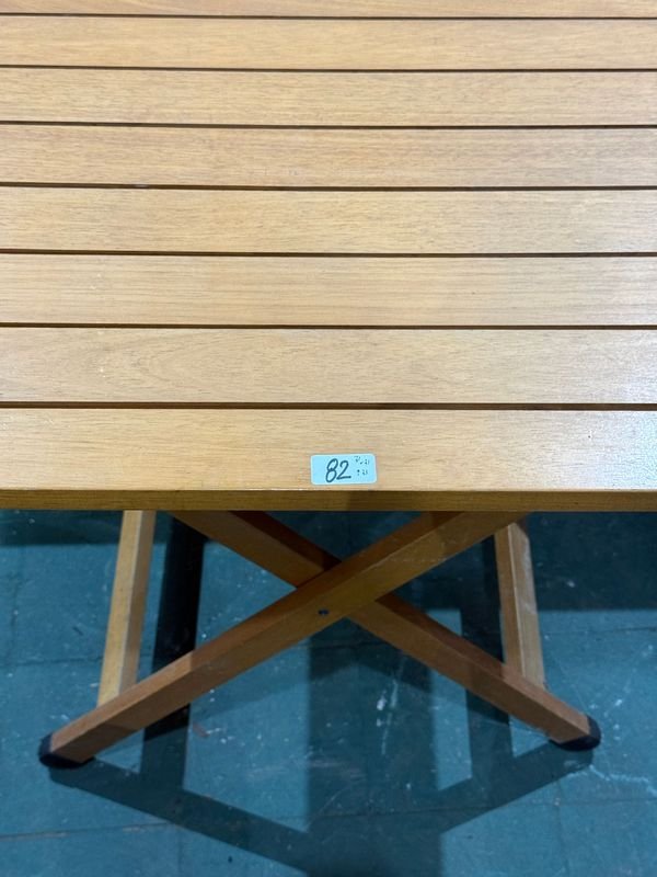 Juego de Mesa y Silla Plegables de Madera