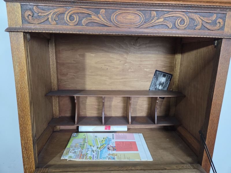 Aparador en roble estilo Reina Ana. - Muebles antiguos de alta calidad - imagen 12