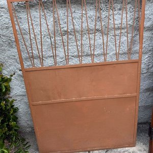 Postigón de Hierro, Puerta de Madera y Postigo - imagen 2