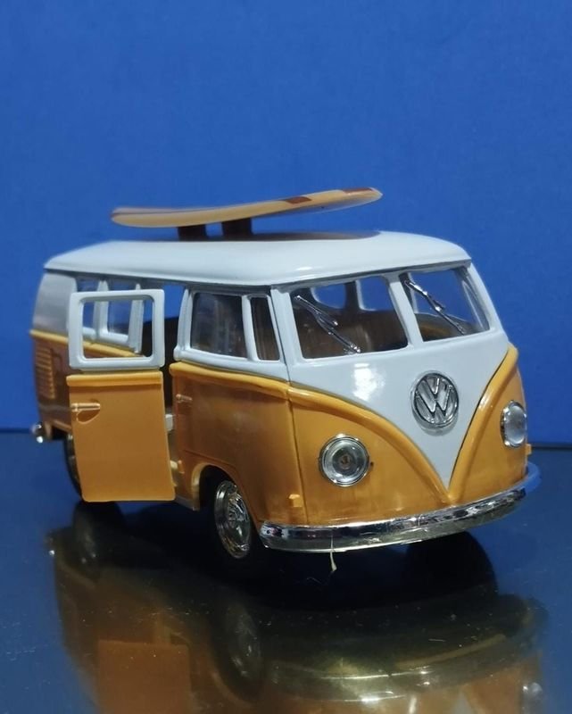 Camioneta Kombi juguete año 62 - imagen 2