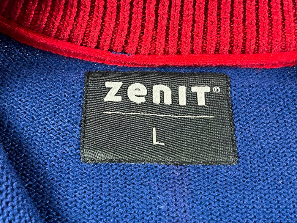 Buzo Zenit, Medio cierre, color Azul con vivos rojos - imagen 3