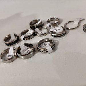 Lote anterior: Lote de 12 Anillos Variados de Acero Inoxidable, Talla 8