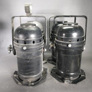 Lote anterior: Lote de 4 Tachos Reflectores Vintage Sin Lámparas