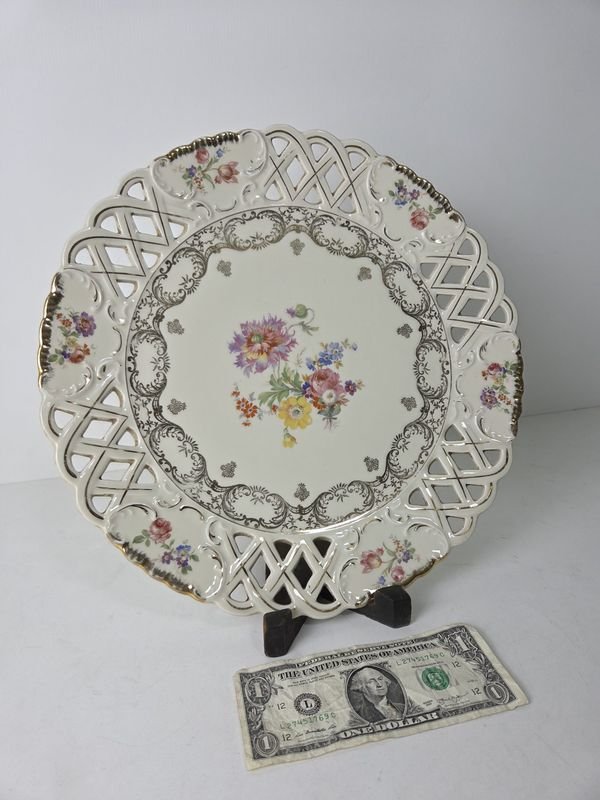 Plato decorativo en porcelana alemana con diseño floral - imagen 2