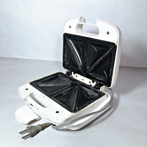 Lote de Electrodomésticos: Tostadora Kassel, Sandwichera y Frasco Decorativo - imagen 3