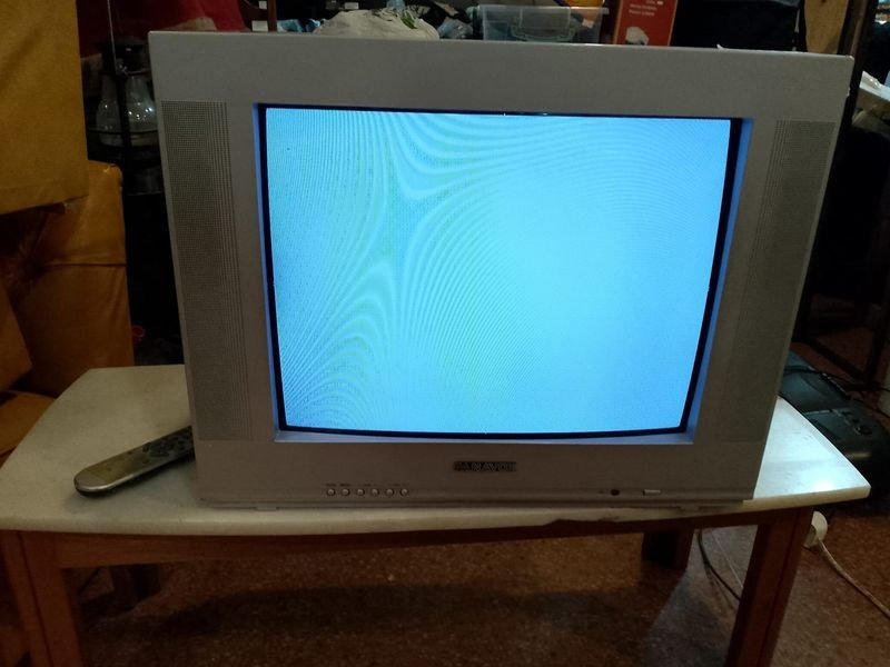 Tv Panavox de tubo 22 - Electrodomésticos - imagen 2