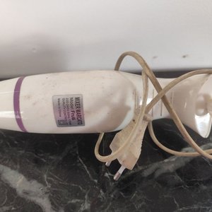 Licuadora de Mano Marcato Fruti Blanca y Morada - imagen 4