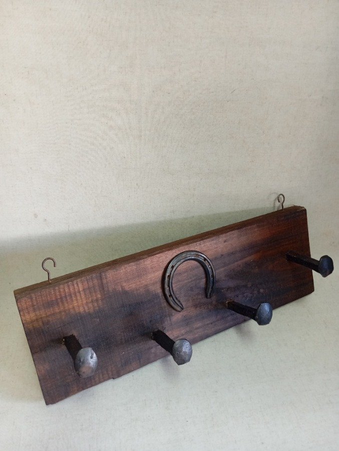 Perchero de madera con gancheras - imagen 3