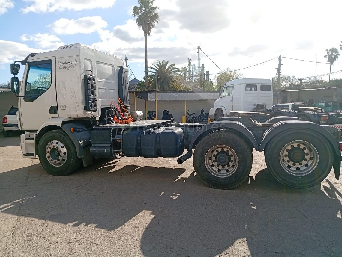 Camión Tractor Blanco Renault