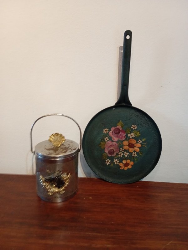 Sartén de hierro decorativa con hielera - imagen 1