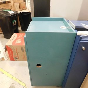 Mueble de comercio con puerta - imagen 3